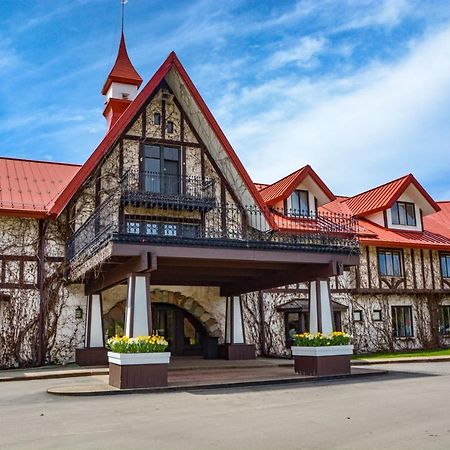 Отель The Highlands At Харбор-Спрингс Экстерьер фото